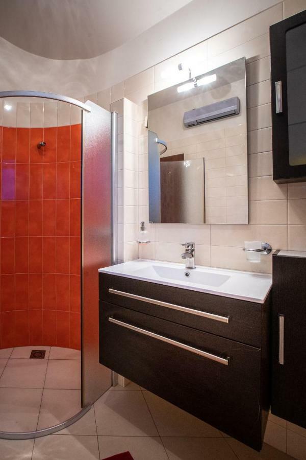 Apartman Nane Banjol ภายนอก รูปภาพ