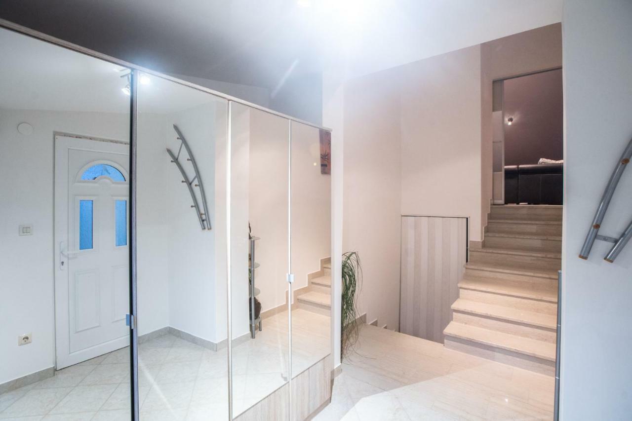 Apartman Nane Banjol ภายนอก รูปภาพ